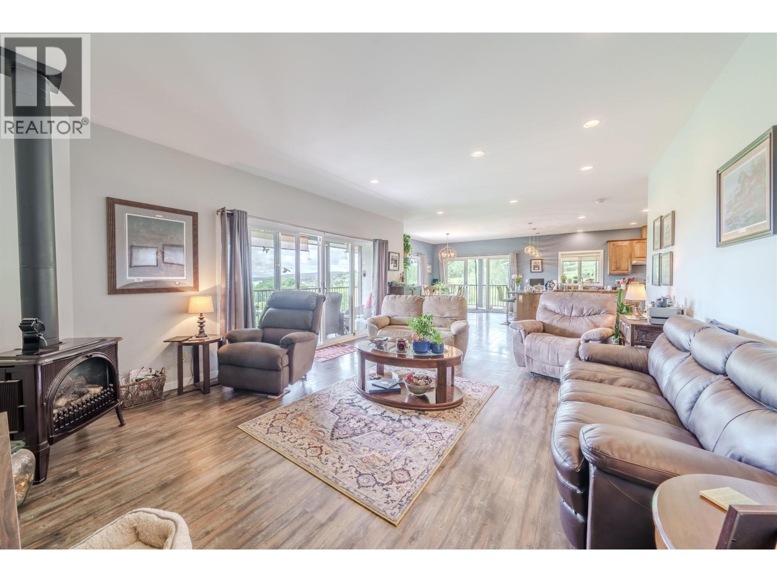 4162 LAC LA HACHE STATION ROAD, Lac La Hache