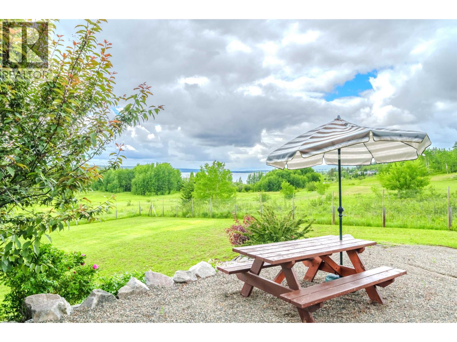 4162 LAC LA HACHE STATION ROAD, Lac La Hache