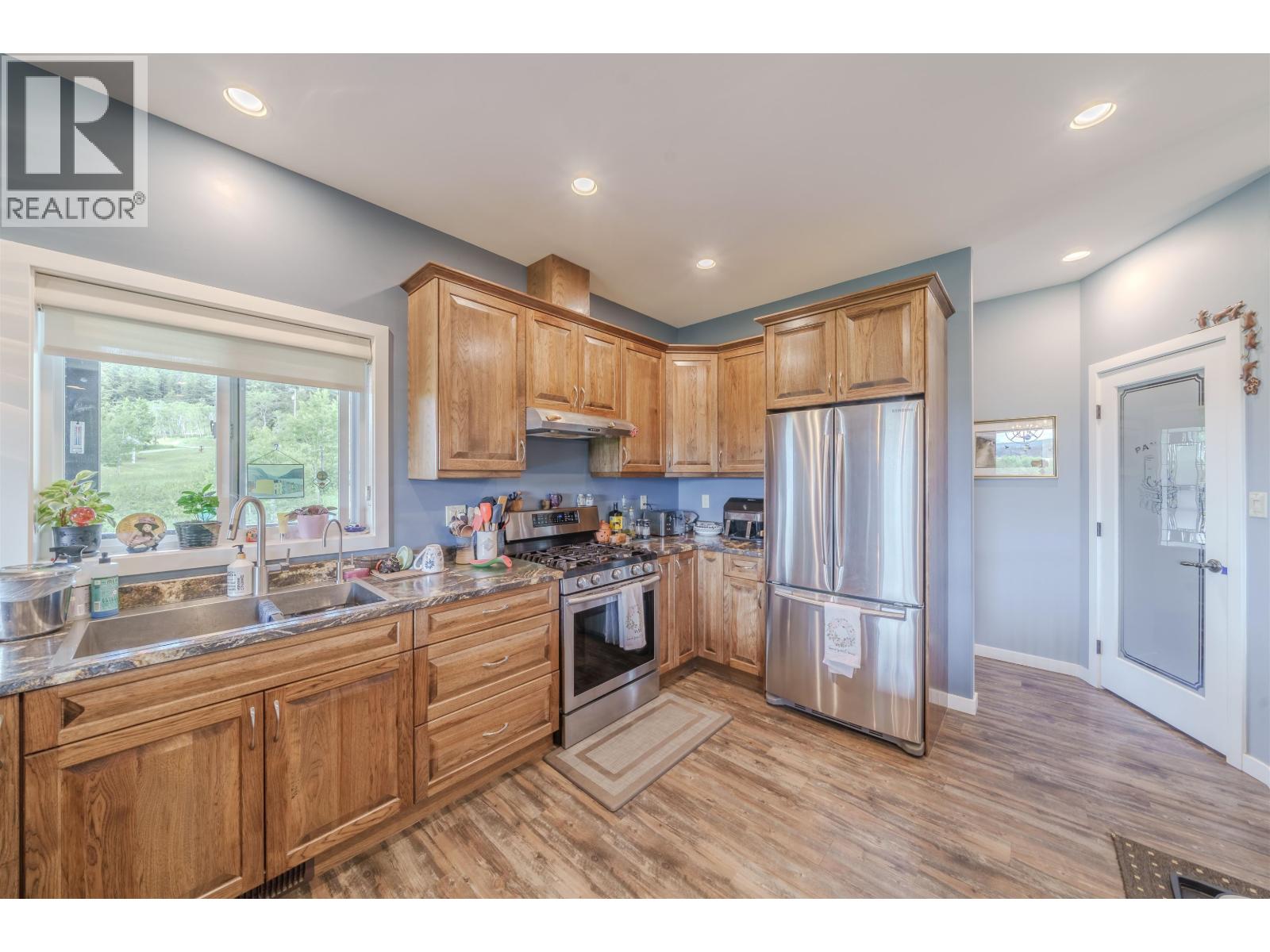 4162 LAC LA HACHE STATION ROAD, Lac La Hache