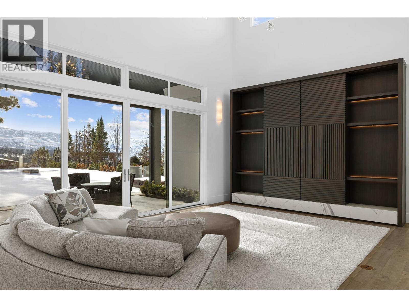  1049 Westpoint Drive, Kelowna