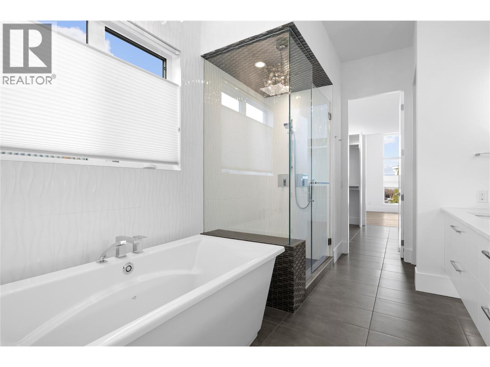  1049 Westpoint Drive, Kelowna