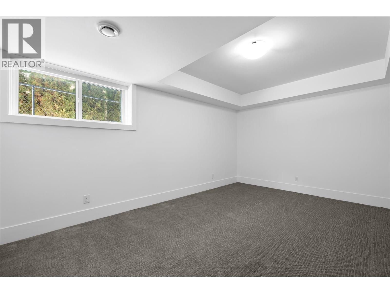  1049 Westpoint Drive, Kelowna