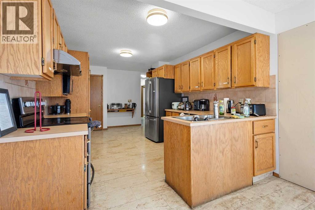 Single Family House for Sale in  Scenic Cove Circle NW Scenic Acres Calgary 