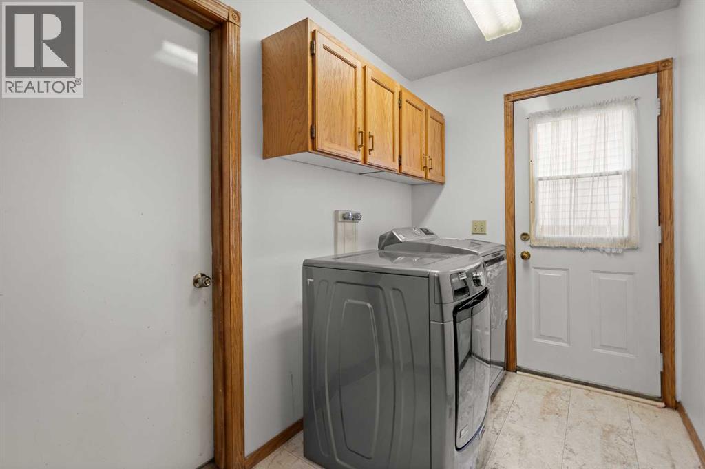 Single Family House for Sale in  Scenic Cove Circle NW Scenic Acres Calgary 