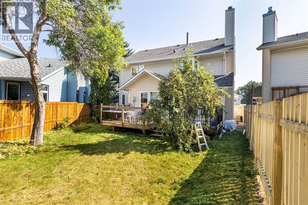 Single Family House for Sale in  Scenic Cove Circle NW Scenic Acres Calgary 