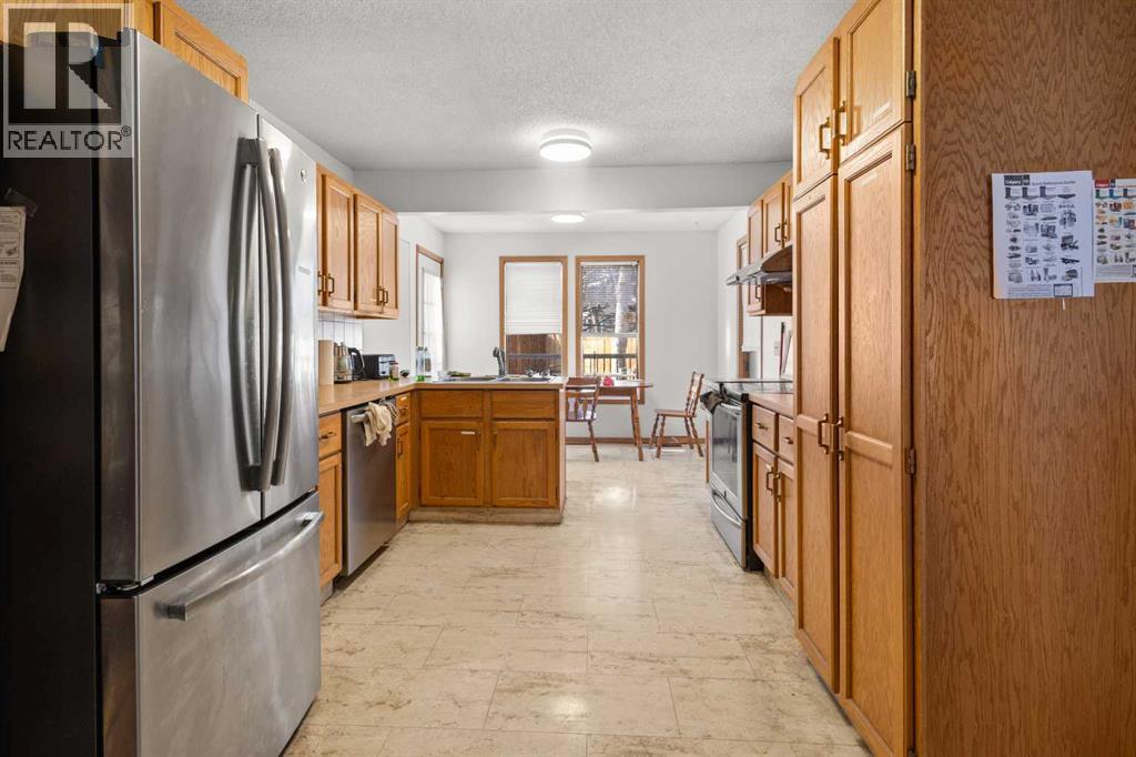 Single Family House for Sale in  Scenic Cove Circle NW Scenic Acres Calgary 