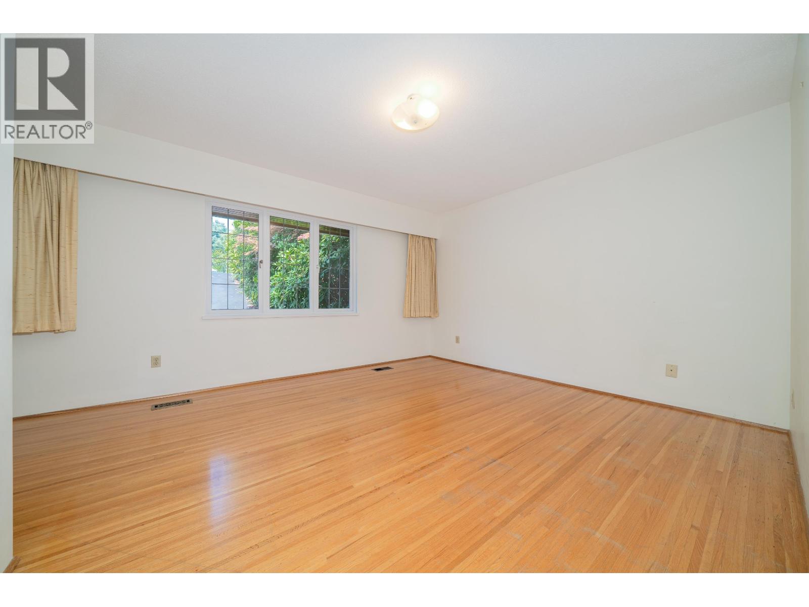 1346 WHITBY ROAD, West Vancouver