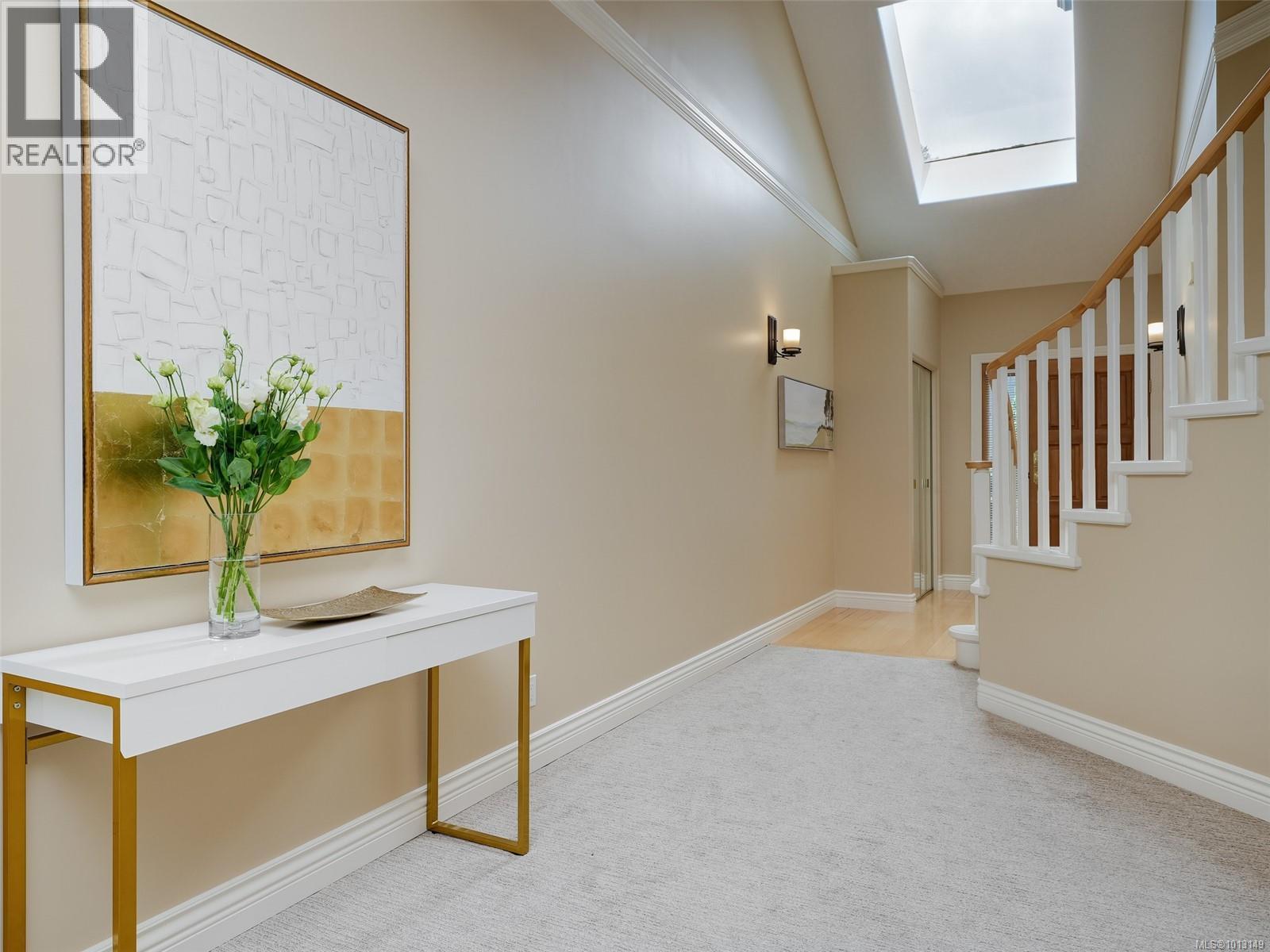 11 4522 Gordon Point Drive, Saanich