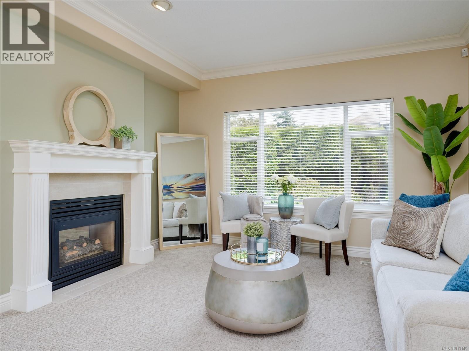 11 4522 Gordon Point Drive, Saanich