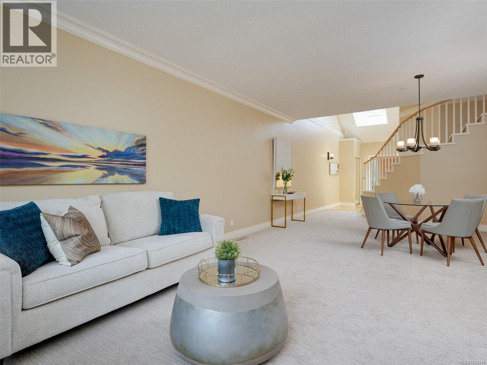 11 4522 Gordon Point Drive, Saanich