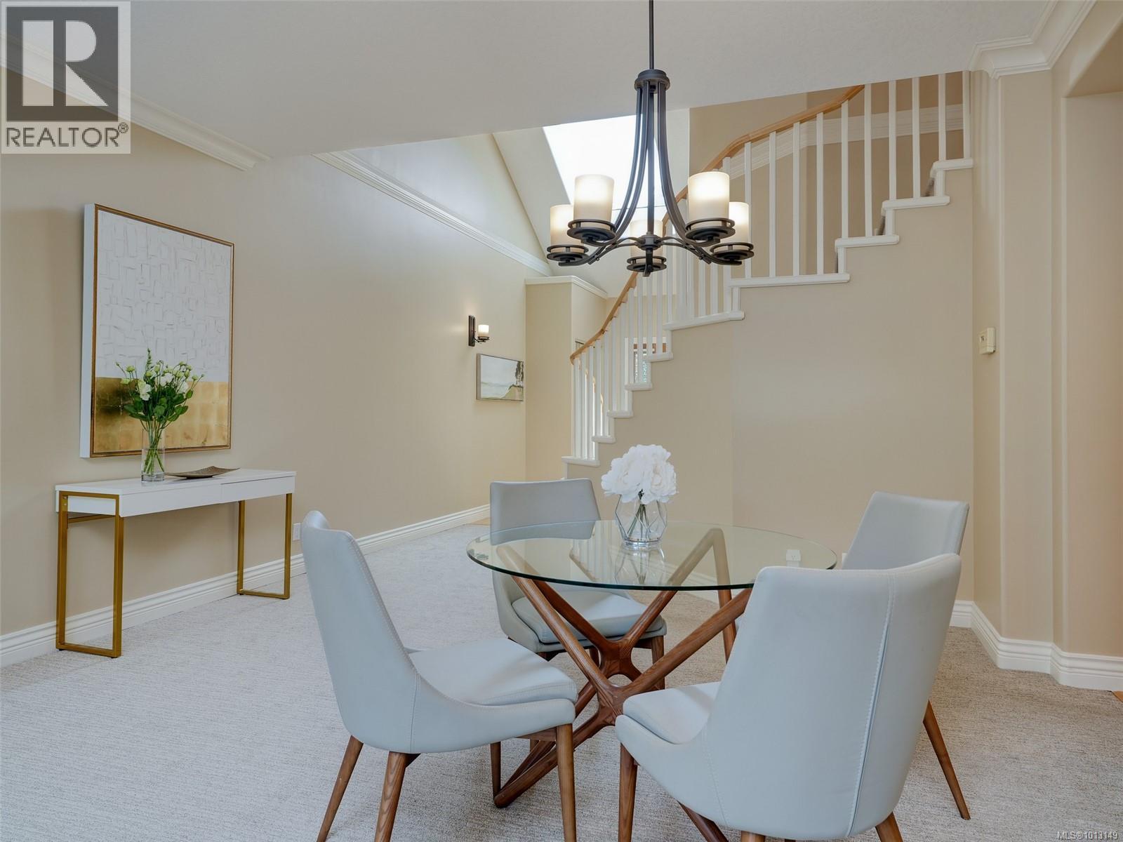 11 4522 Gordon Point Drive, Saanich