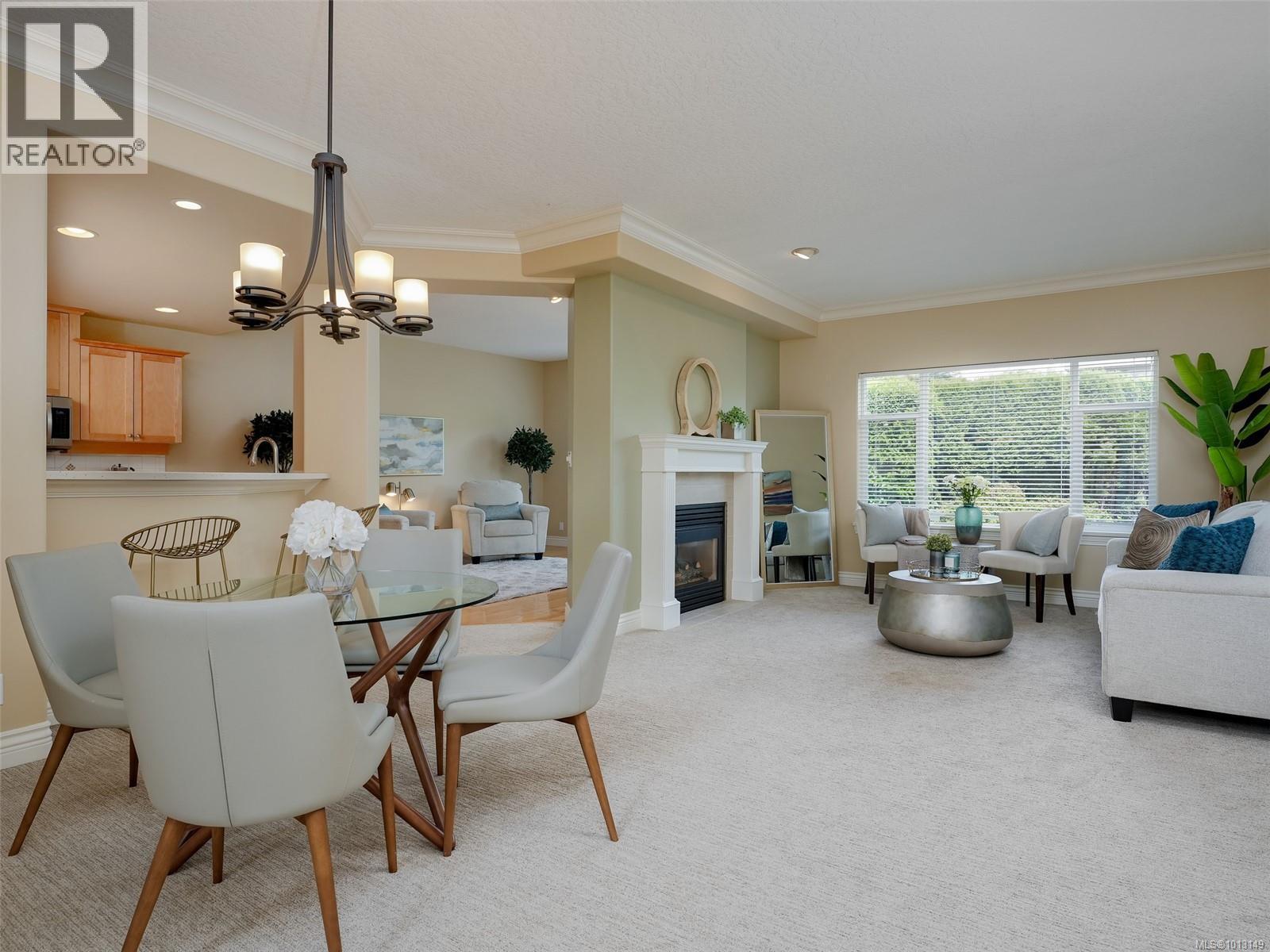 11 4522 Gordon Point Drive, Saanich
