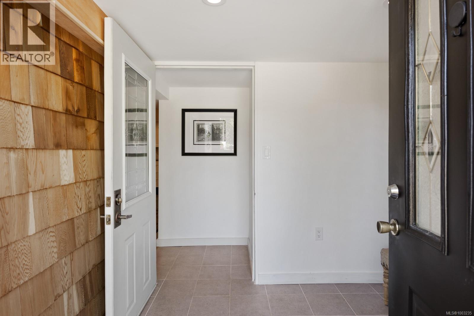 3838/3836 Royston Rd, Royston