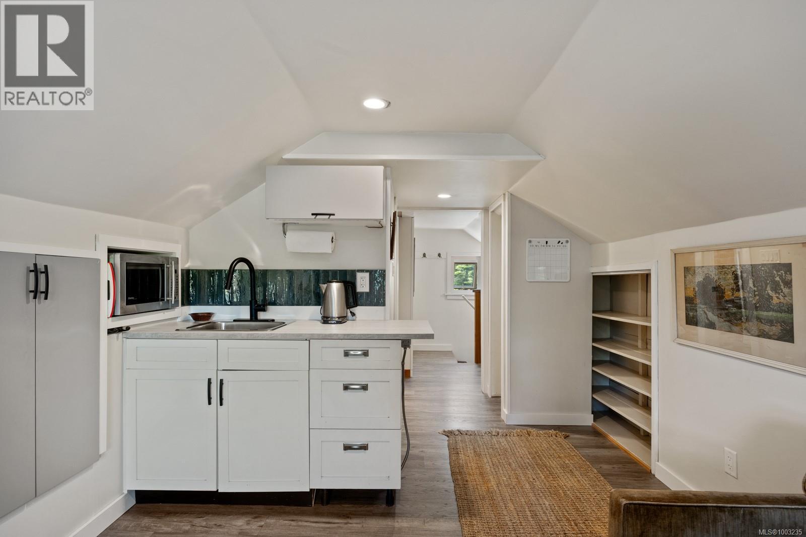 3838/3836 Royston Rd, Royston