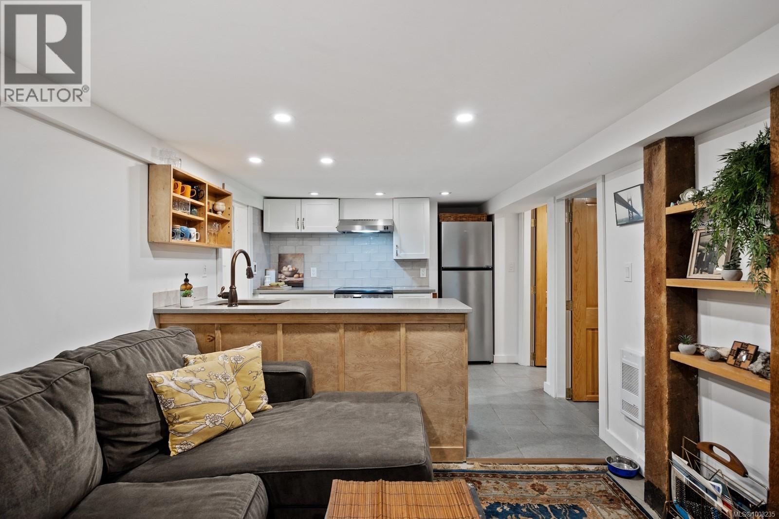 3838/3836 Royston Rd, Royston