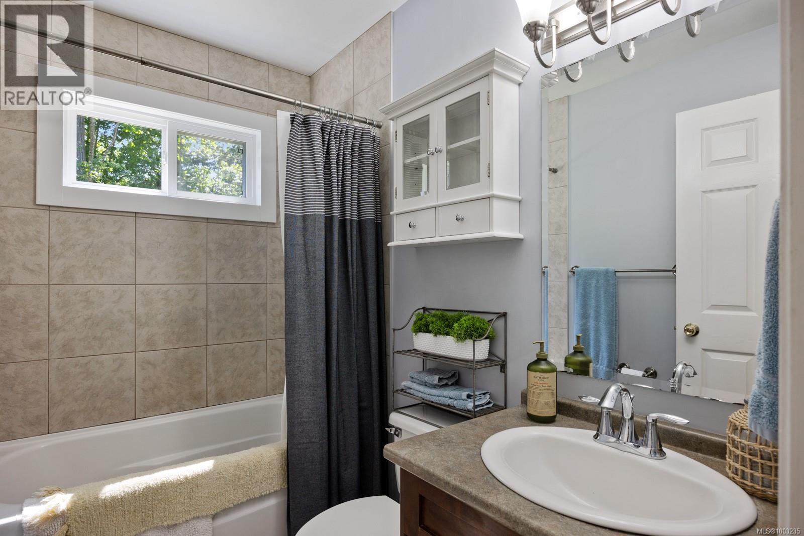 3838/3836 Royston Rd, Royston