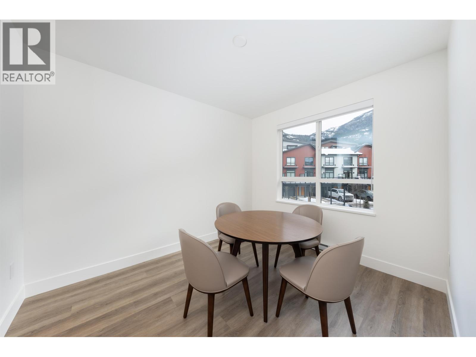 38084 HELM WAY, Squamish