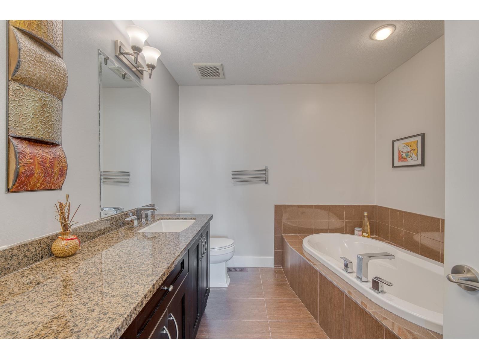 7 2456 163 STREET, Surrey