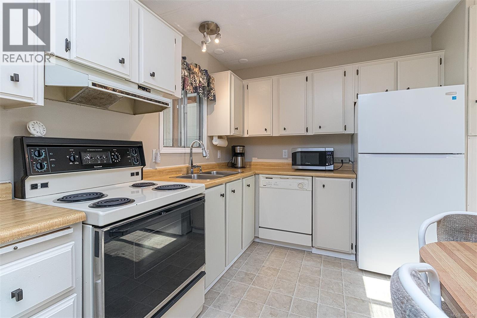 9359 Trailcreek Drive, Sidney
