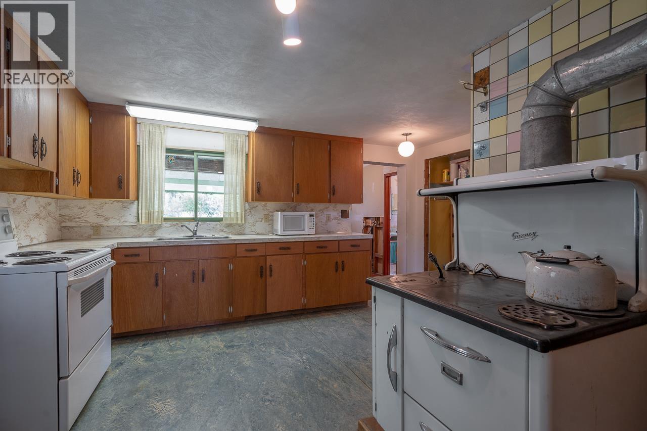 3920 EAGLE CREEK ROAD, Forest Grove