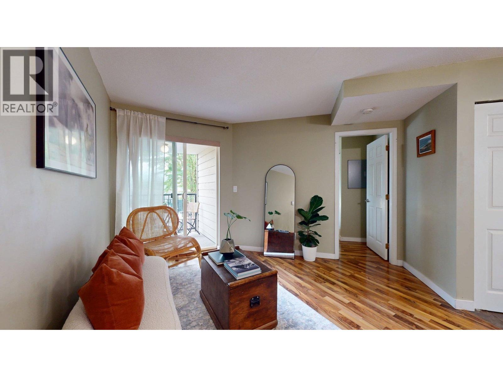 C210 40140 WILLOW CRESCENT, Squamish