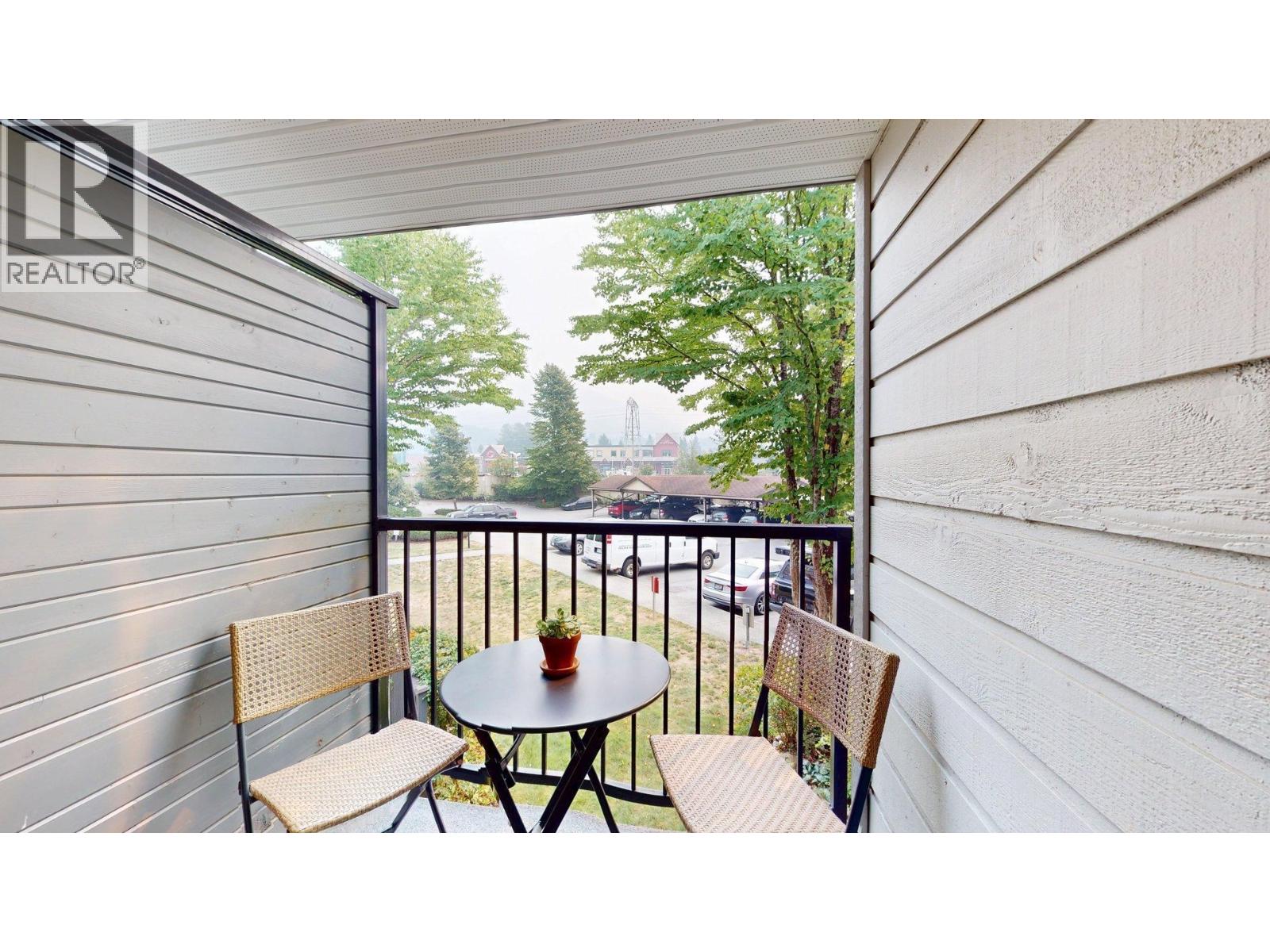 C210 40140 WILLOW CRESCENT, Squamish