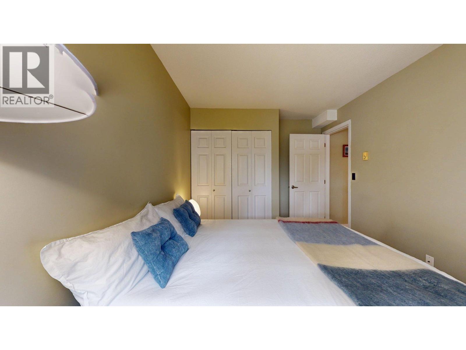 C210 40140 WILLOW CRESCENT, Squamish