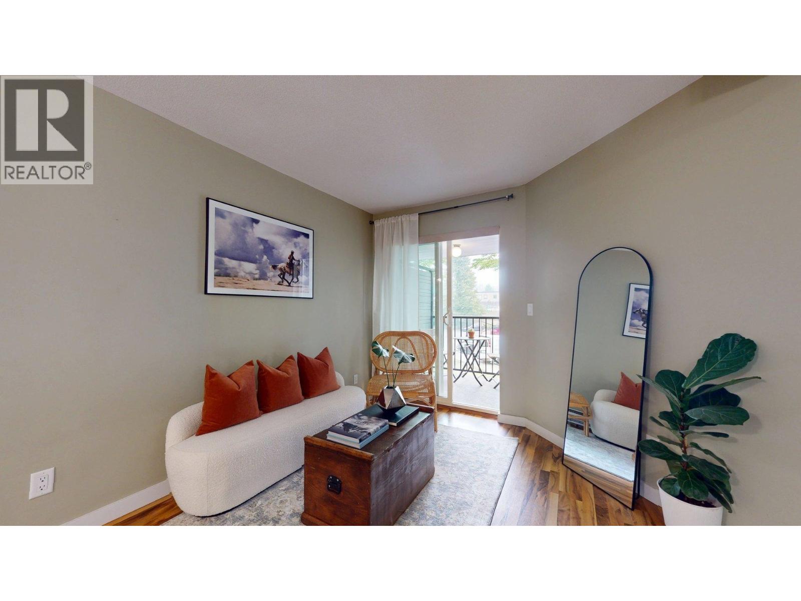C210 40140 WILLOW CRESCENT, Squamish