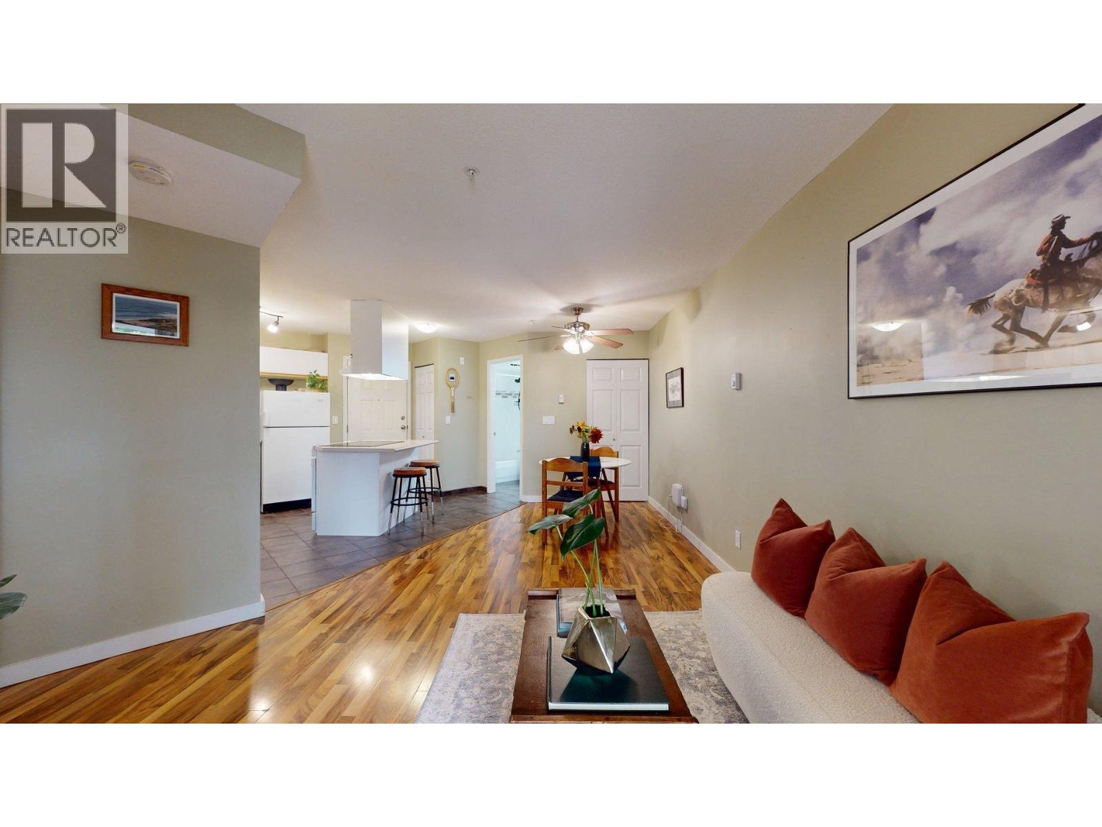C210 40140 WILLOW CRESCENT, Squamish