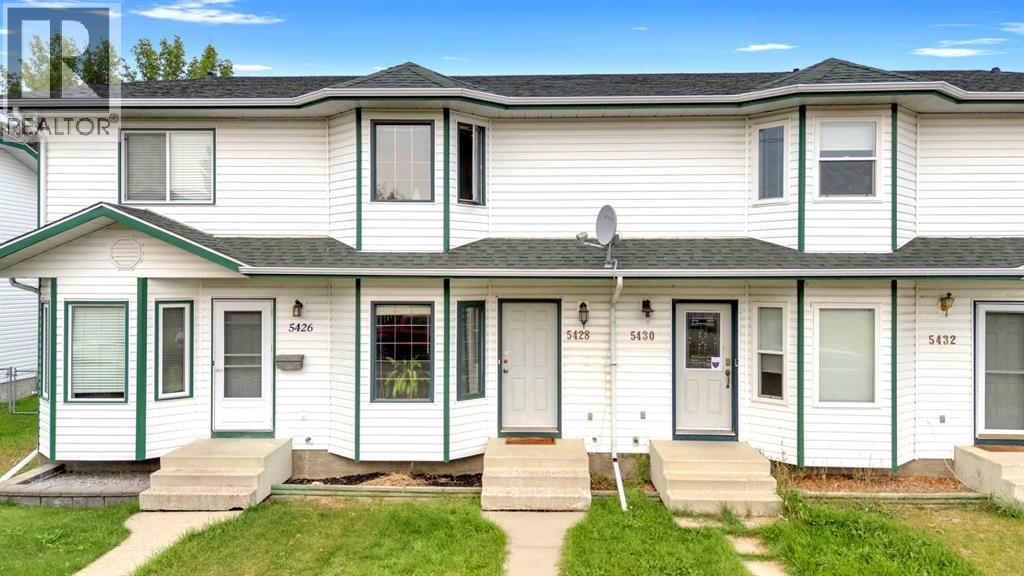 5428 45 Street, Lacombe