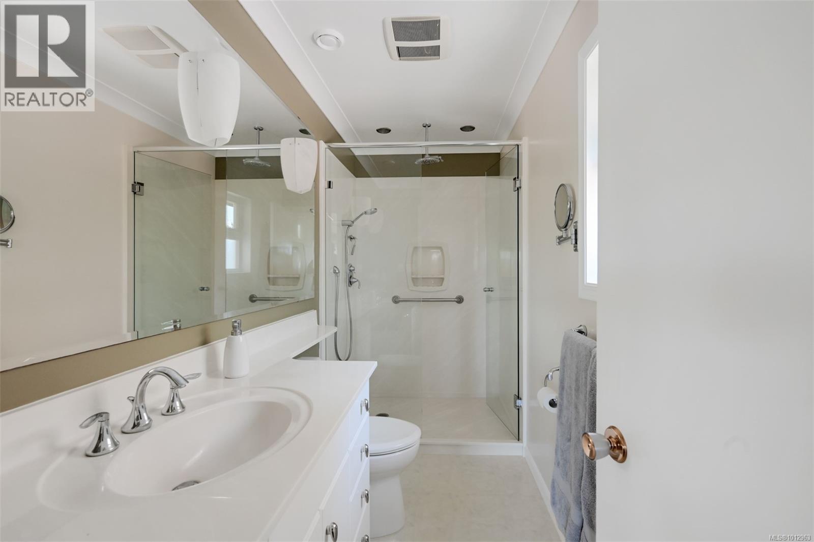  4801 Excelsior Road, Saanich