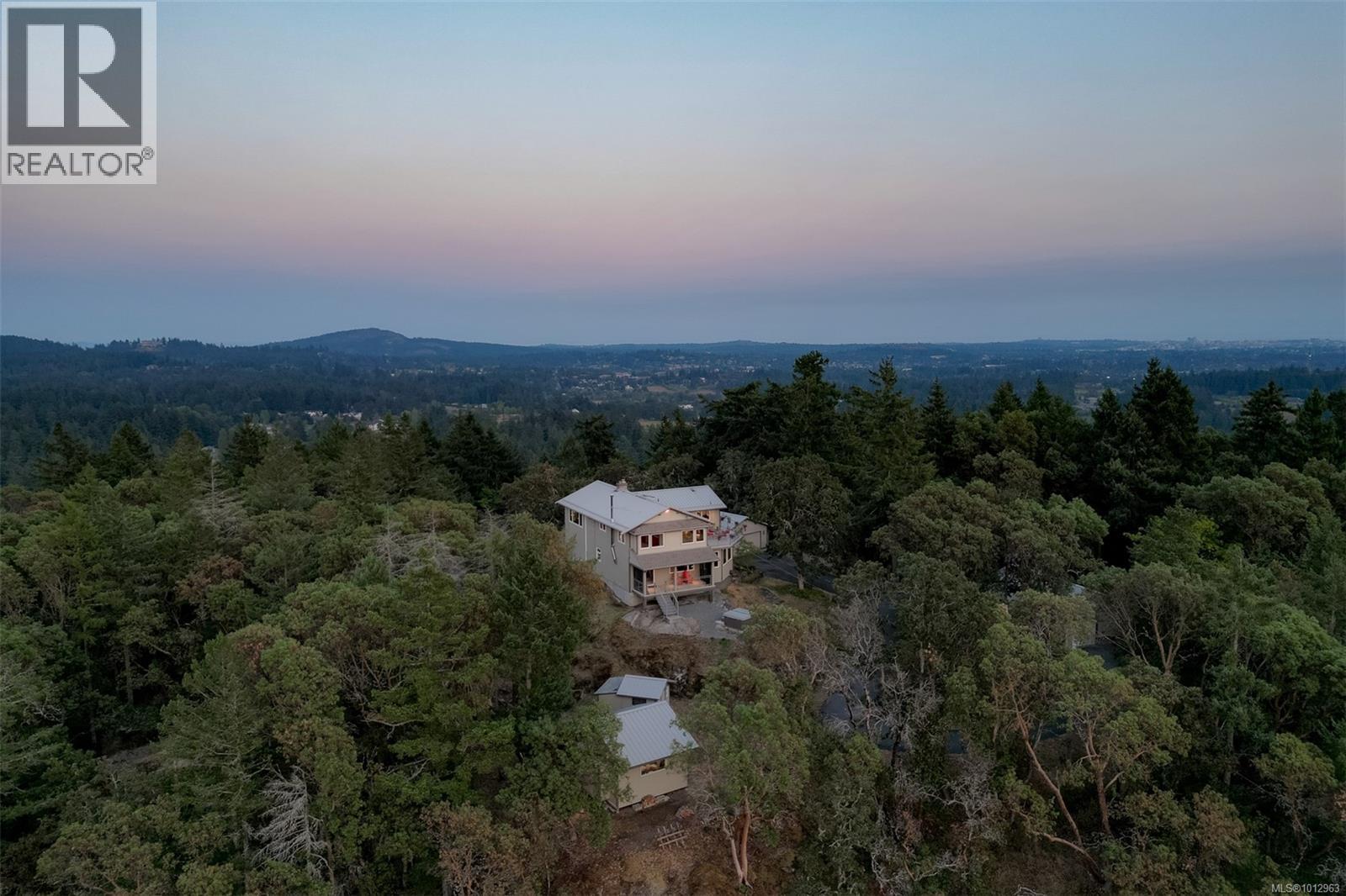  4801 Excelsior Road, Saanich