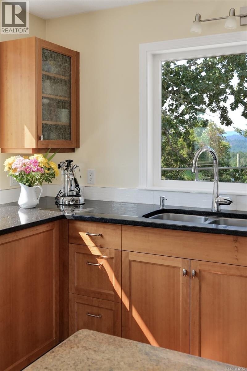  4801 Excelsior Road, Saanich