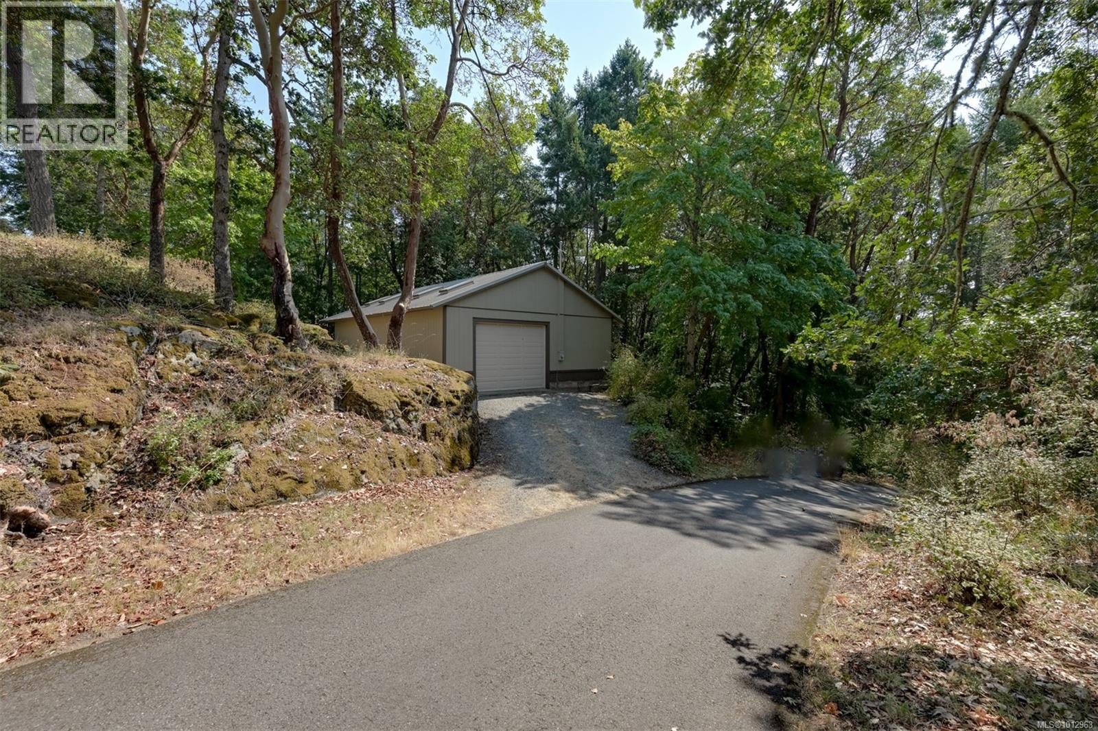  4801 Excelsior Road, Saanich