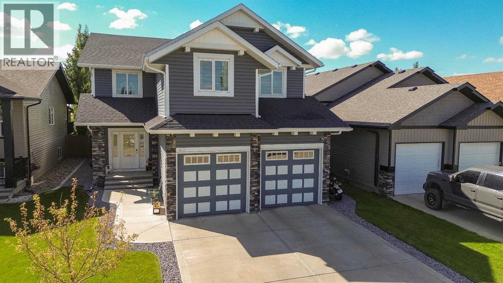 40 Iron Wolf Court, Lacombe