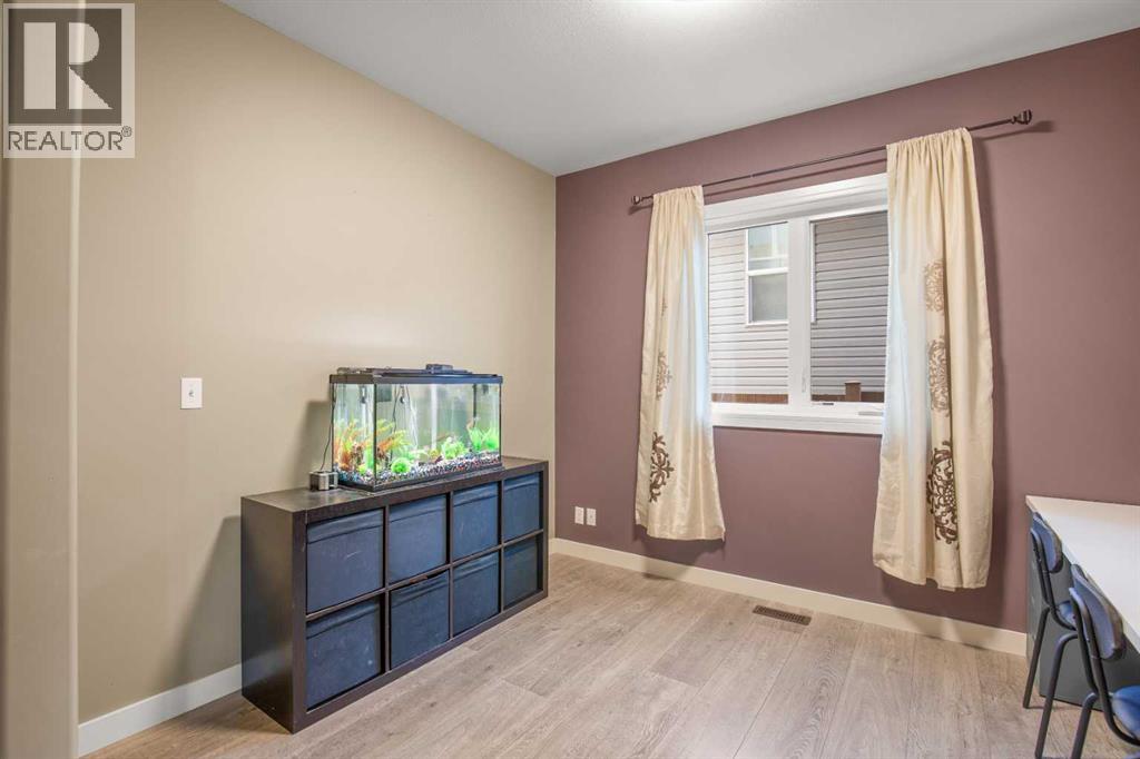 40 Iron Wolf Court, Lacombe
