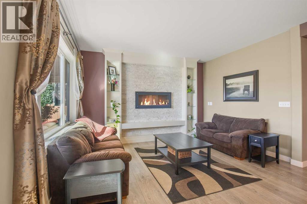 40 Iron Wolf Court, Lacombe