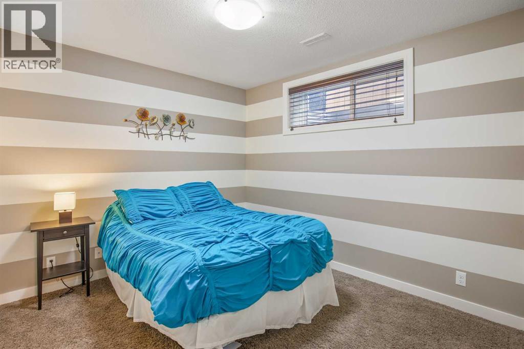 40 Iron Wolf Court, Lacombe