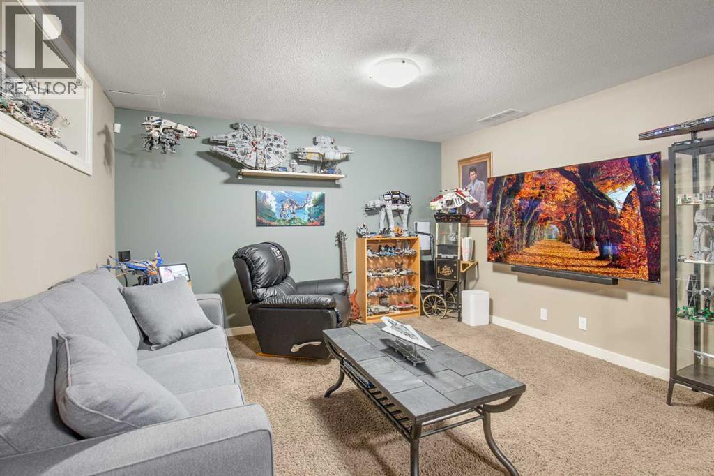 40 Iron Wolf Court, Lacombe