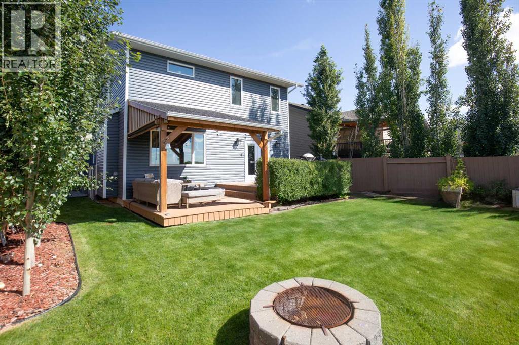 40 Iron Wolf Court, Lacombe