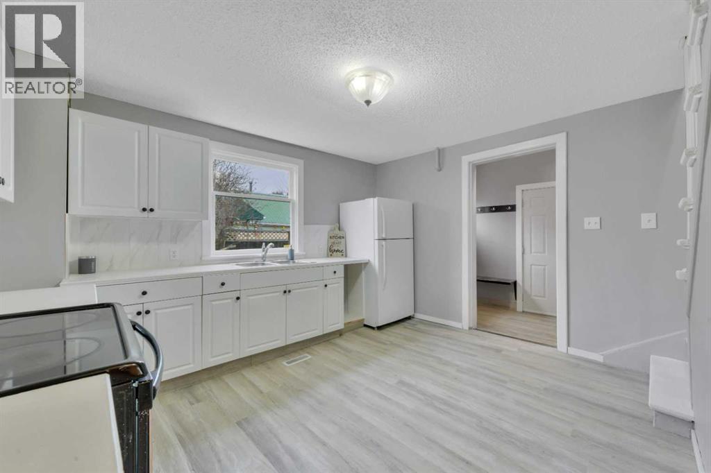 5140 48 Street, Innisfail