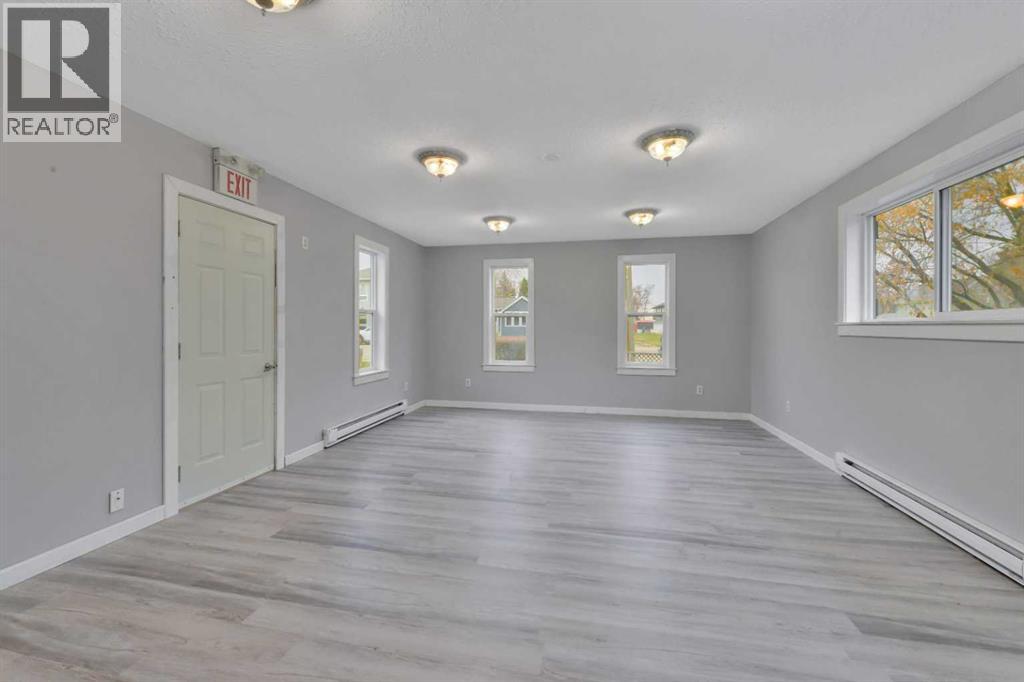 5140 48 Street, Innisfail