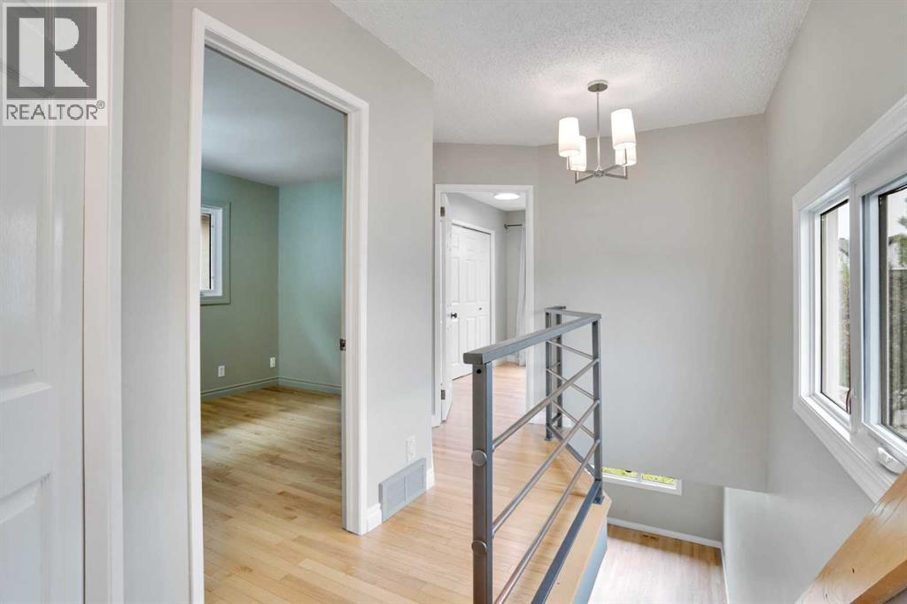 Single Family House for Sale in   Avenue NW Mount Pleasant Calgary 