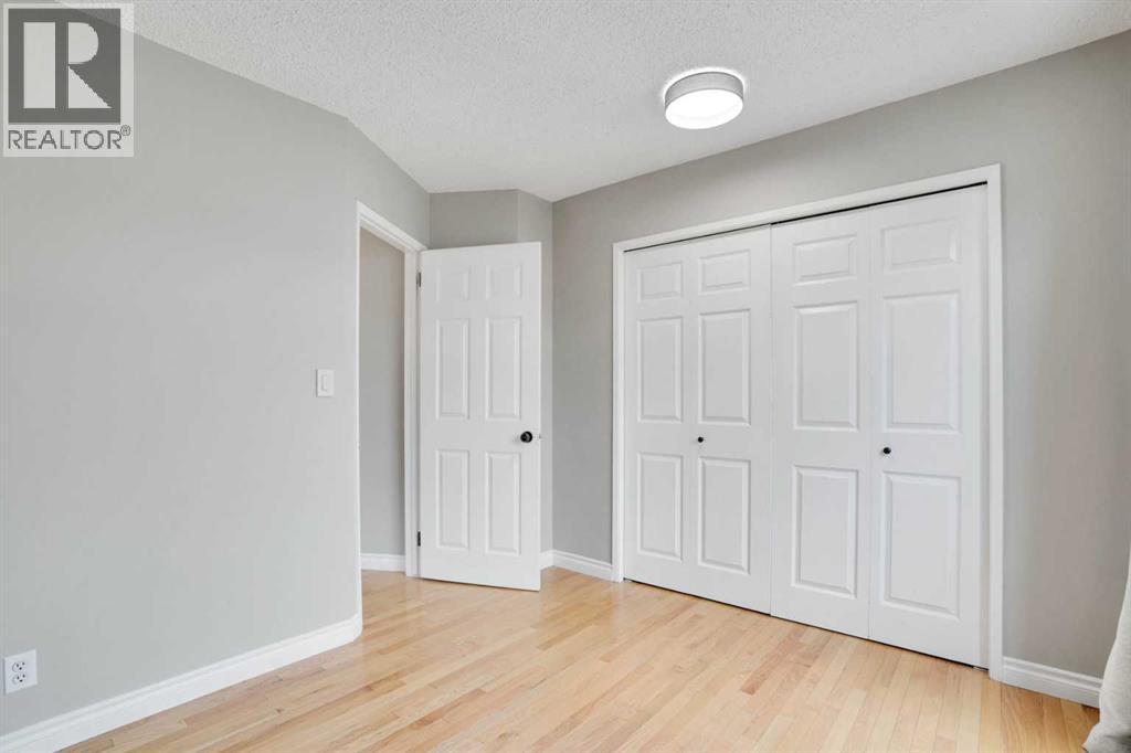 Single Family House for Sale in   Avenue NW Mount Pleasant Calgary 