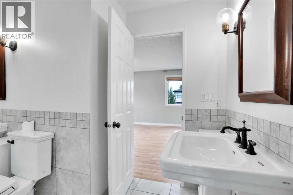 Single Family House for Sale in   Avenue NW Mount Pleasant Calgary 