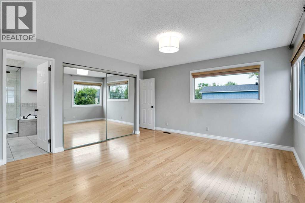 Single Family House for Sale in   Avenue NW Mount Pleasant Calgary 