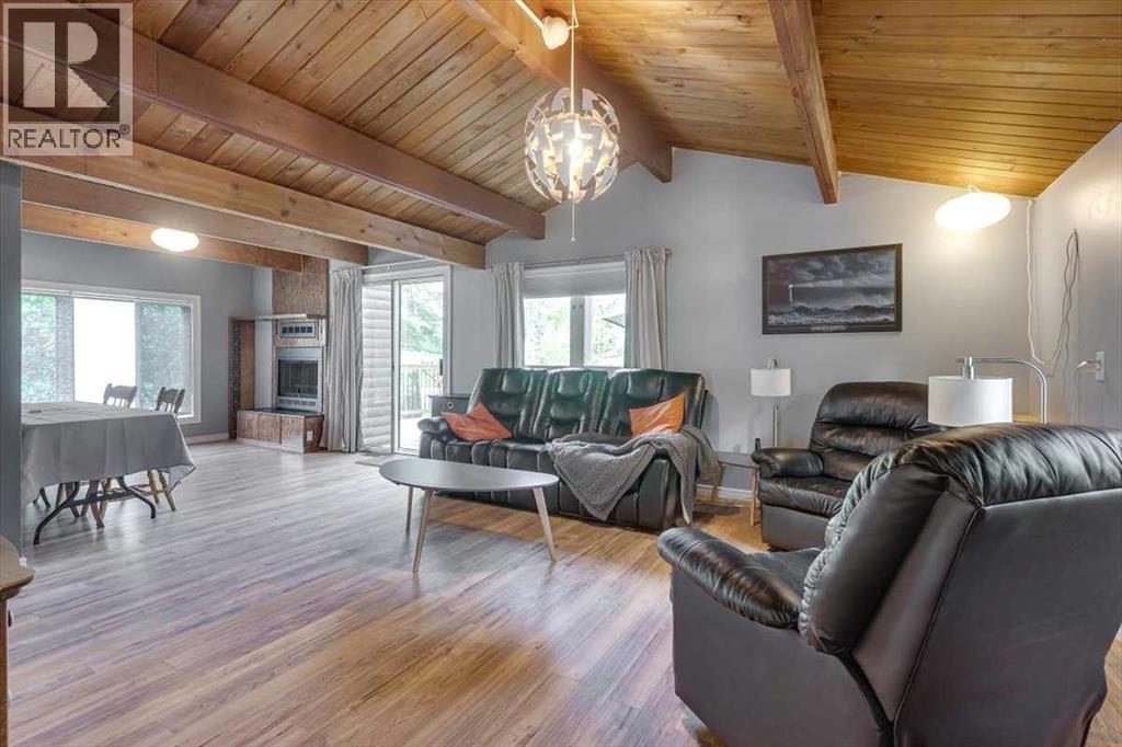 41513 Highway 771, Rural Lacombe County