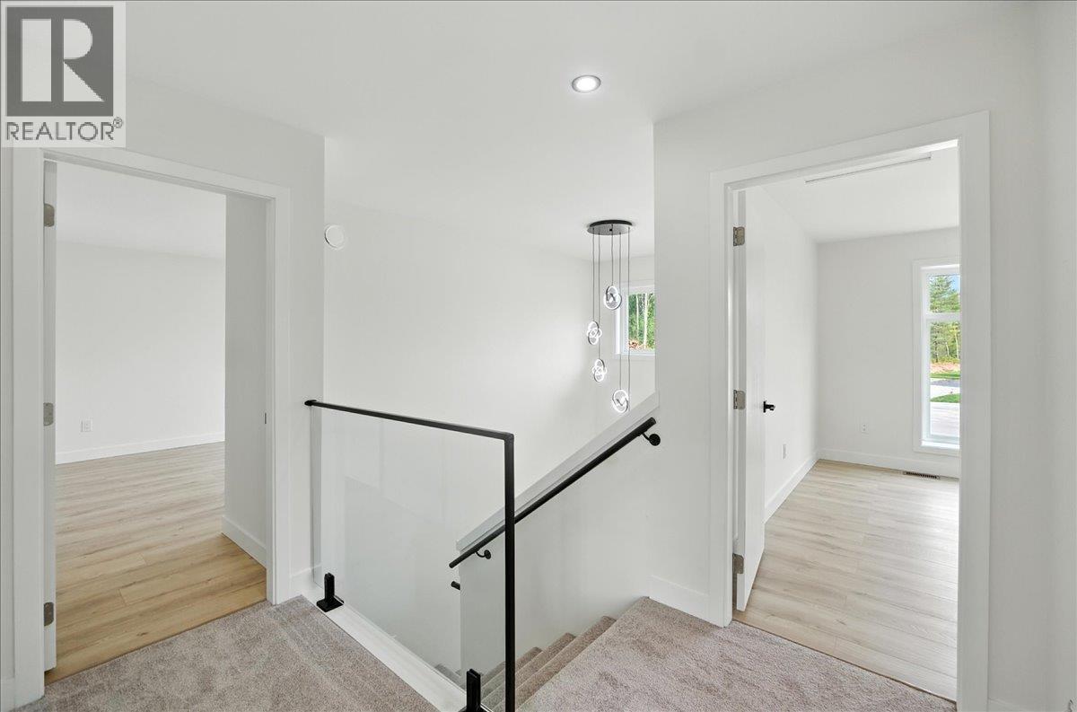 3736 TOBA Road, Castlegar