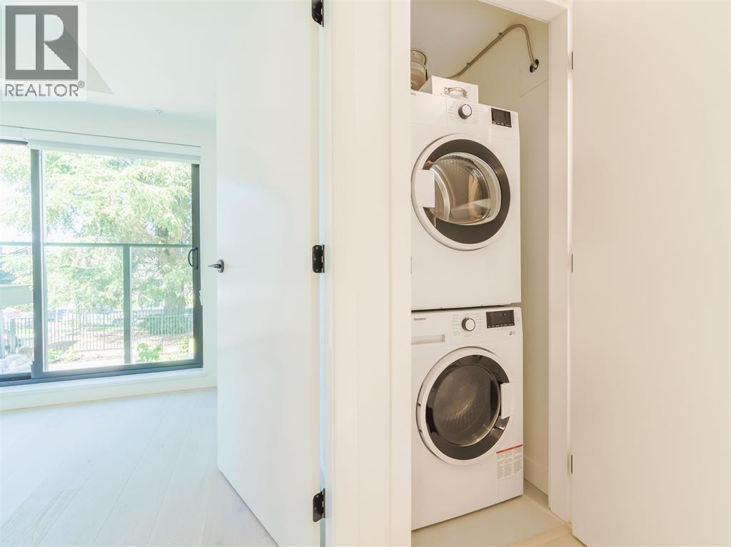 51 550 W 28TH AVENUE, Vancouver