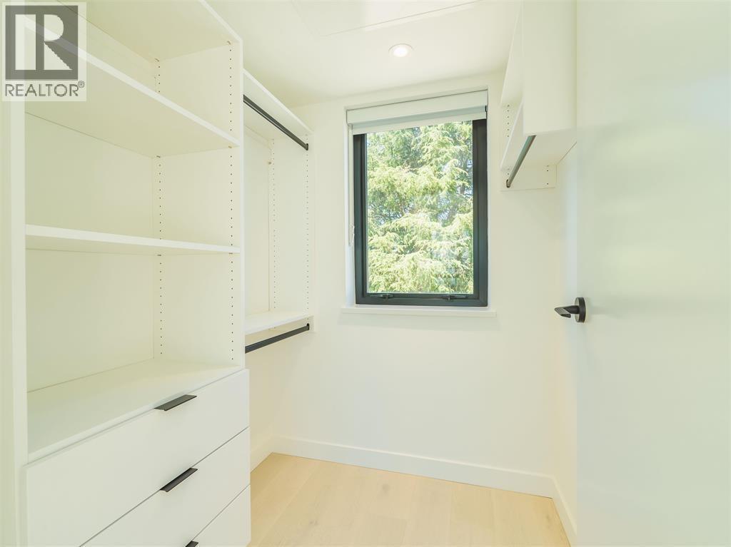 51 550 W 28TH AVENUE, Vancouver